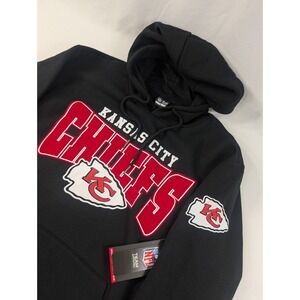 NWT Kansas City Chiefs NFL ULTRA GAME HOODIE M Black SLEEVE GRAPHICS Pullover